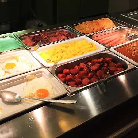 Imperial アパート *